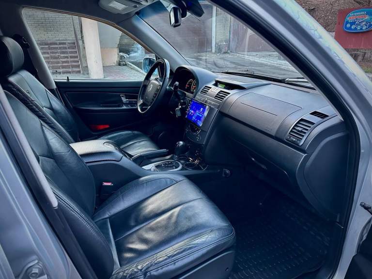 Продам ssang yong rexton 2011г. , ат 2.7 дизель, полный привод. Автомобиль в отличном состоянии, двигатель, коробка передач, ходовая часть, работает на 5+, два комплекта колес. Авто весь в родном окрасе, заменены все расходники, все масла, в том числе в раздатке и моста, один владелец с 2011 год, документы в полном порядке. Авто находится в г. Донецк. Цена: 1300000 руб. По интересующей информации обращаться по телефону: +79493570671 - фотография - 14