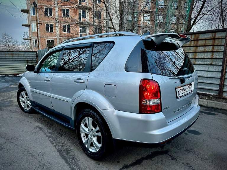 Продам ssang yong rexton 2011г. , ат 2.7 дизель, полный привод. Автомобиль в отличном состоянии, двигатель, коробка передач, ходовая часть, работает на 5+, два комплекта колес. Авто весь в родном окрасе, заменены все расходники, все масла, в том числе в раздатке и моста, один владелец с 2011 год, документы в полном порядке. Авто находится в г. Донецк. Цена: 1300000 руб. По интересующей информации обращаться по телефону: +79493570671 - фотография - 20