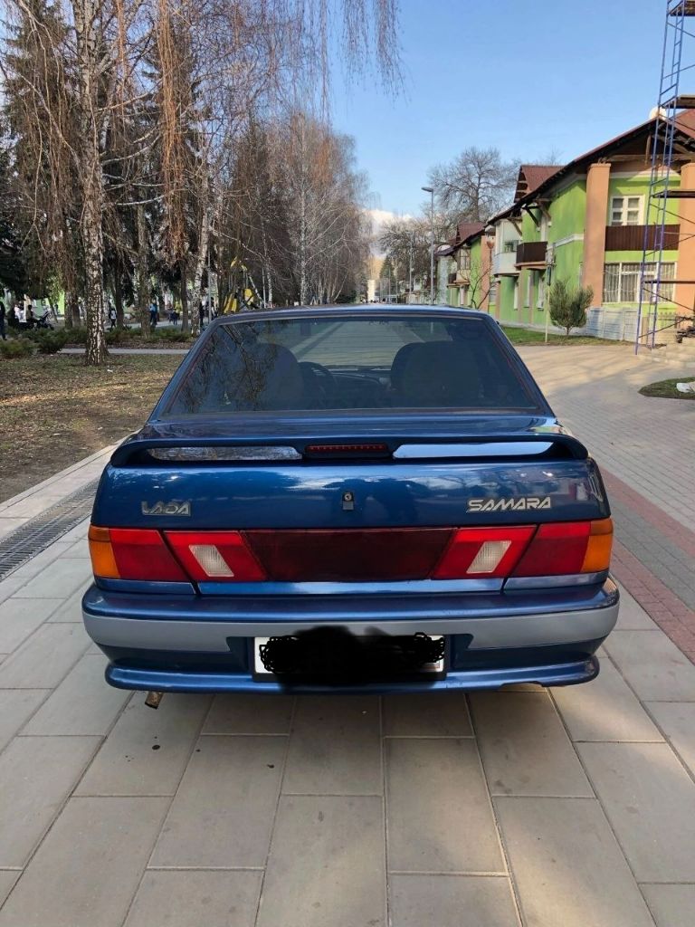 Продам 2115 2005 г. , инжектор, 1,5, 8 кл. Автомобиль весь в родной краске, есть пару рыжаков - на езде не влияют. Ходовка почти вся новая, новый стартер, новые передние фары, резина зима и лето. На ходу каждый день. Учет: 180 регион, я хозяин цена :340 т. Р. , торг реальному покупателю на косяки по лкп. Тел. : +7-949-347-11-07, +7-949-347-11-06 - фотография - 3