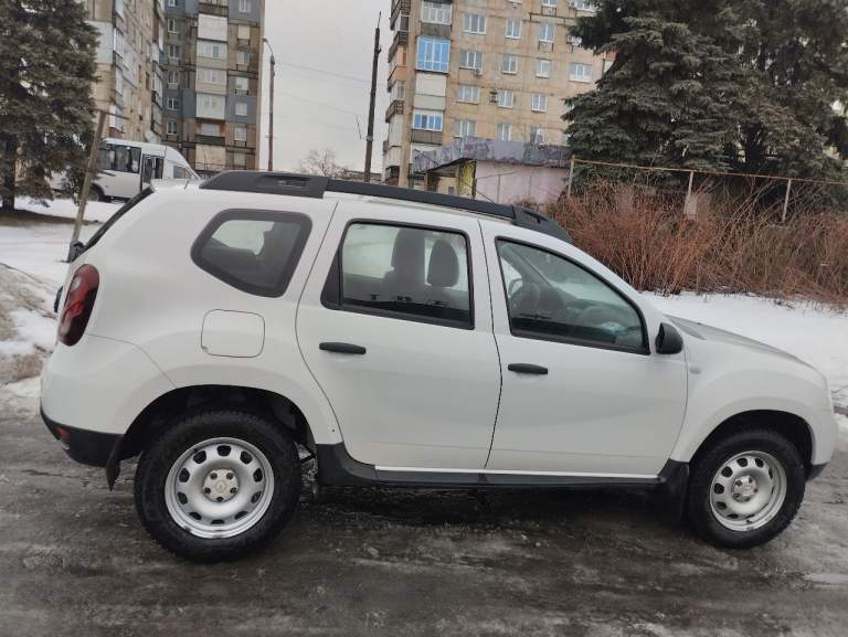 Рино дастер 2019 года. 2х-литрой, полный привод, бензин. В хорошем состоянии. Замена масла, фильтров, ремня, помпы, 4 стойки вкруг, наконечники, шаровые, полностью перебрана. Обмен на микроавтобус с доплатой в обе стороны. Цена 1700000 +79493692632 - фотография - 1