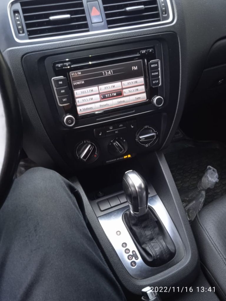 Продам volkswagen jetta 2012г. В. , 2.5л. , 133 000км, предмаксимальная комплектация, очень хорошее состояние, установлено гбо 2тыс. Км. Назад, машина полностью обслужена, целый салон, бережная эксплуатация.
1 200 000 Руб. Торг только у машины.
Звонить по телефону +7 949 321-85-65 или ватсап. Александр - фотография - 5