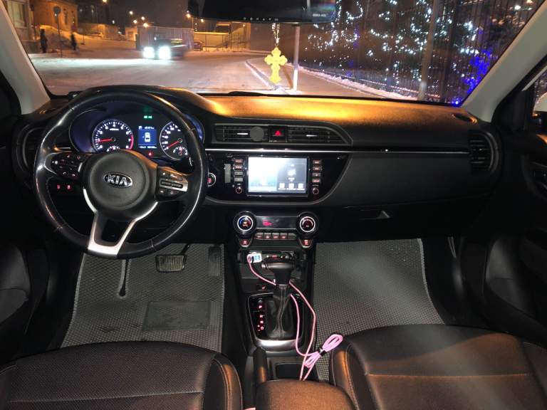 Kia rio iv 2018г 1.6 ат (123л. С. )
Комплектация prestige

Один хозяин, не бита не крашена, пробег реальный, все то в сервисной, в салоне не курили, сигнализация starline s96 с автозапуском и gps gsm, климат контроль, круиз контроль, обогрев лобового стекла, руля, и всех сидений, шины зима+лето nokian hakkapeliitta, коврики eva, регистратор + радар sho-mi wi-fi, шумка двери, полная комплектация, фары светодиоды, туманки светодиоды три цвета (холодный белый, желтый, теплый белый)
Любые проверки, птс оригинал.
+79499883377 - фотография - 4