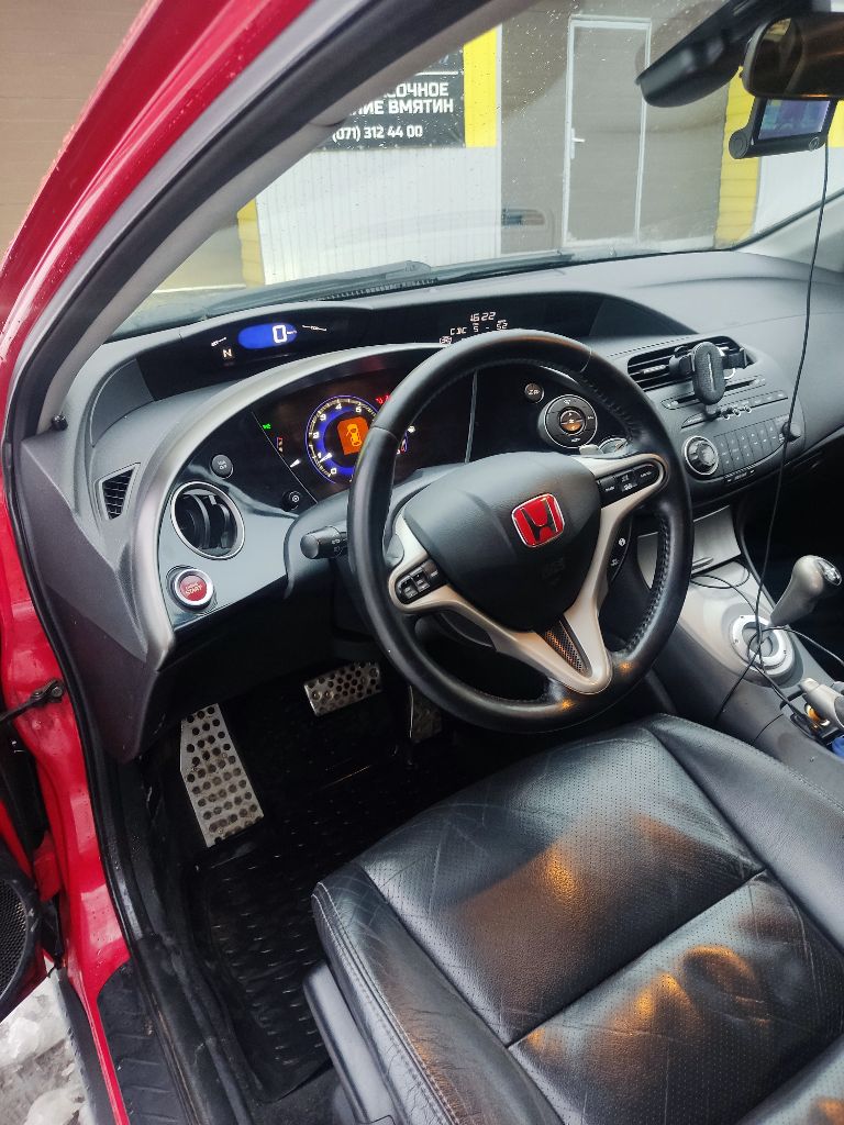 Продам honda civic 5d, 2008г 1.8 объем.220 тыс пробег. Все работает, отличное техническое и внешнее состояние, богатая комплектация, два ключа, кнопка старт-стоп, датчики света и дождя, климат-контроль, 4x стеклоподьемника, электро-зеркала, парктроники, полностью обслужена. Вопросы по телефону. Отличное состояние, отличный автомобиль, дарит много положительных эмоций, климат контроль работает и т. Д.
Машина сел, поехал!
Г. Донецк 950 000 тыс руб. Торг. Тел. +79493388343 - фотография - 2