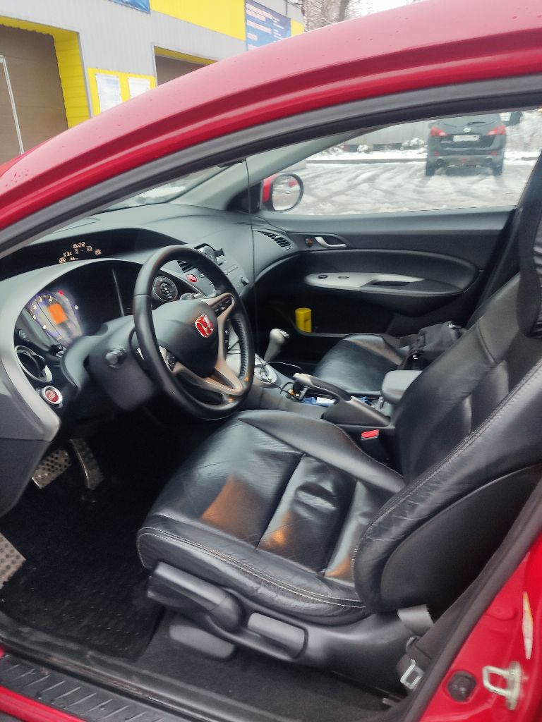 Продам honda civic 5d, 2008г 1.8 объем.220 тыс пробег. Все работает, отличное техническое и внешнее состояние, богатая комплектация, два ключа, кнопка старт-стоп, датчики света и дождя, климат-контроль, 4x стеклоподьемника, электро-зеркала, парктроники, полностью обслужена. Вопросы по телефону. Отличное состояние, отличный автомобиль, дарит много положительных эмоций, климат контроль работает и т. Д.
Машина сел, поехал!
Г. Донецк 950 000 тыс руб. Торг. Тел. +79493388343 - фотография - 1