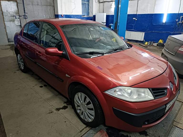 Продам рено меган 2 2006 год автомат 1.6 450000 без торга есть возрастные нюансы машина каждый день передвигаться макеевка+79493111217 - фотография - 7