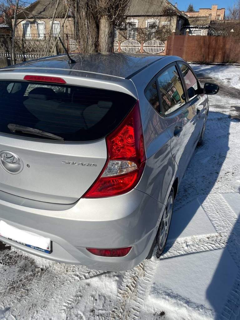Продаю: hyundai solaris в ухоженном состоянии, всегда обслуживался вовремя. Ни разу не участвовал в дтп, 1 владелец
Мотор работает идеально, тихо, коробка работает идеально, кузов в прекрасном состоянии, без коррозии, сколов и притертостей. В прошлом месяце поменяны тормозные колодки, масло. Машину нужно видеть в живую, выглядит очень шикарно! Ничего делать не нужно, повторюсь все в идеале, все обслужено.
По всем вопросам готов ответить по телефону.
Hyundai solaris
Пробег: 168т. Км.
Год выпуска: 2011
Двигатель:1.4
Коробка передач: автомат
Цена:979990 т. Р
Торг будет
+79494280735
Осмотр донецк. - фотография - 6