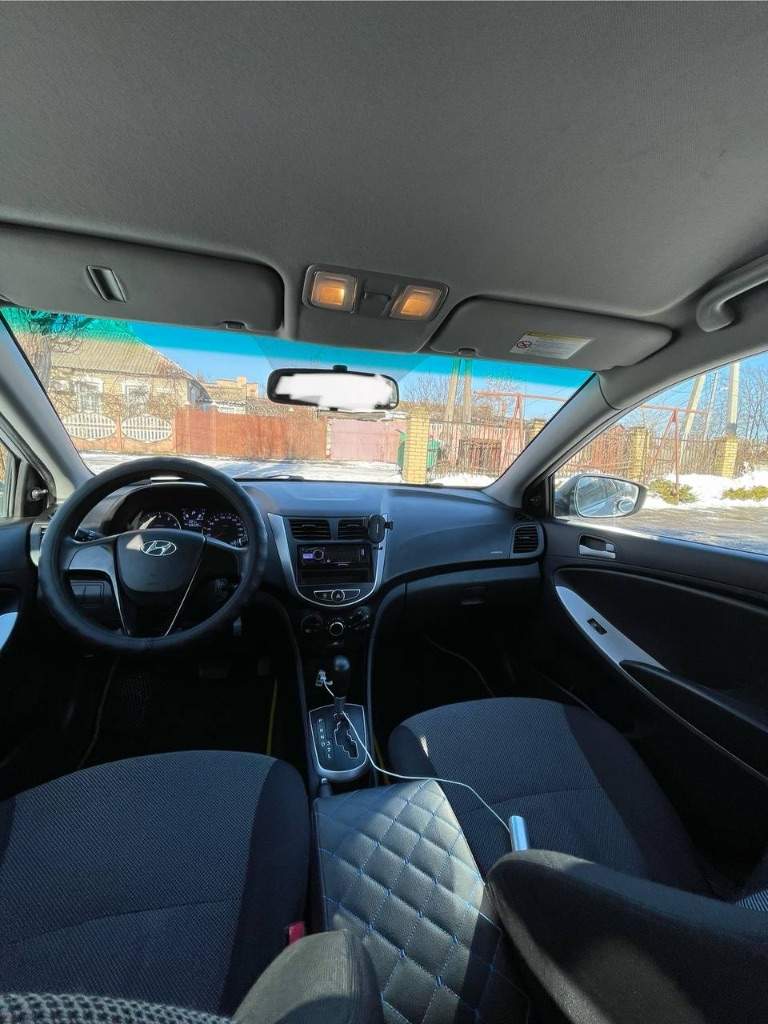 Продаю: hyundai solaris в ухоженном состоянии, всегда обслуживался вовремя. Ни разу не участвовал в дтп, 1 владелец
Мотор работает идеально, тихо, коробка работает идеально, кузов в прекрасном состоянии, без коррозии, сколов и притертостей. В прошлом месяце поменяны тормозные колодки, масло. Машину нужно видеть в живую, выглядит очень шикарно! Ничего делать не нужно, повторюсь все в идеале, все обслужено.
По всем вопросам готов ответить по телефону.
Hyundai solaris
Пробег: 168т. Км.
Год выпуска: 2011
Двигатель:1.4
Коробка передач: автомат
Цена:979990 т. Р
Торг будет
+79494280735
Осмотр донецк. - фотография - 8