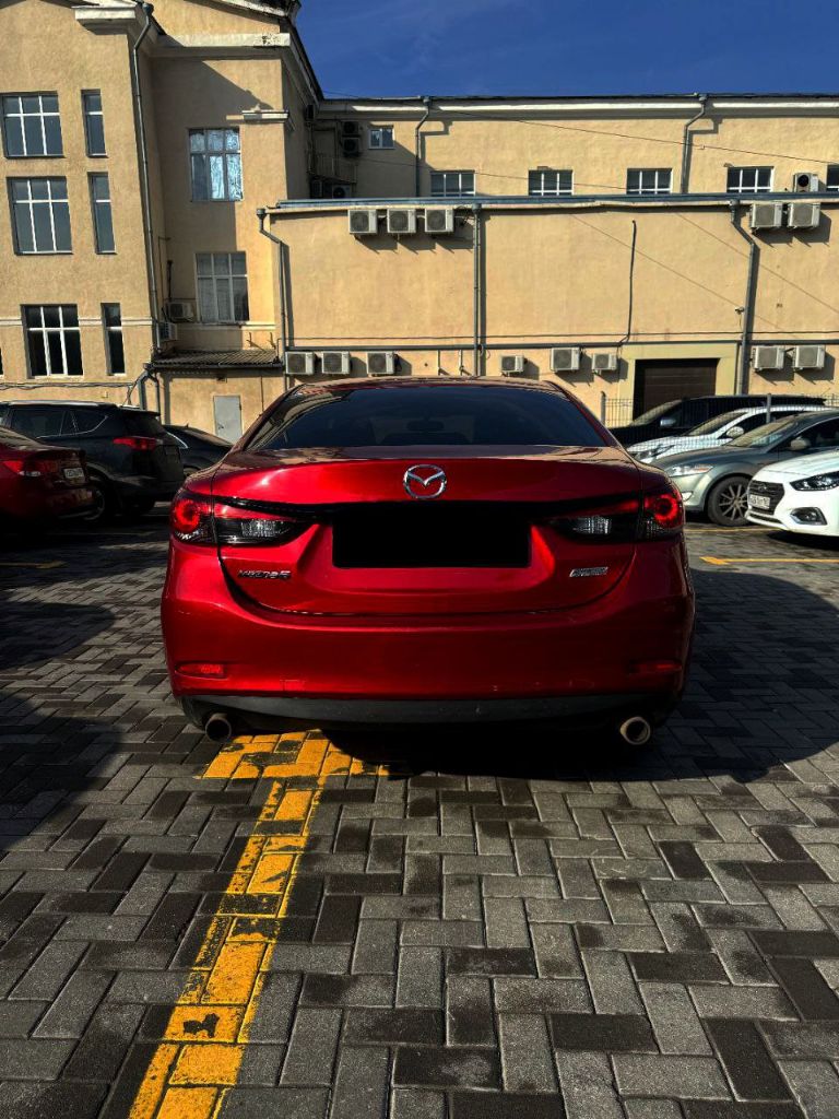 Продам личное авто.
Mazda 6 gj 2014 года
Хорошая комплектация
Год чистый 2014
Пробег 123.000 mile
Я хозяин по документам.
Мотор 2,5 skyactive;
Ходовая без посторонних стуков/шумов, едет тихо и ровно;
Двигатель так же в идеальном состояния
Автоматическая коробка передач  (6 ступ)
Есть всё для комфортной езды: 2-х зонный климат, , датчики света, бесключевой доступ, эл. Регулировки сидений и многое другое!
Красивый, удобный салон. Отличная, многофункциональная аудиосистема.
По технической части не требует никаких вложений.
Доработан свет автомобиля, стоят дорогие led лампы (светят очень ярко)
Небольшой расход топлива.
Цена: 1.650.000 рублей.
Тел. : +79493228914
Алексей
Г. Донецк. - фотография - 4