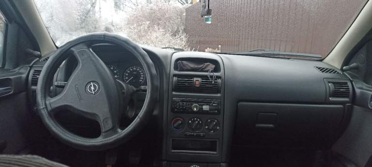 Продам opel astra g 1.4, механика, газ-бензин, 2006г. (2007 куплен в салоне донецка) пробег 294тыс, кузов в хорошем состоянии, мотор самый простой 8 клапанный(цепной), кондиционер (заправлен), 2ключа, резина лето новая на титанах, зима на штампах. Один хозяин, юридически чистая. Документы в полном порядке, переоформление в мрэо(или дкп) цена 490тыс. Р. Разумный торг у капота. Осмотр горловка.
+79493125129 - фотография - 1