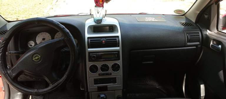 Продам opel astra g универсал 1999 года. Объём двигателя 1.6. По кузову нареканий нет, кузов оцинкован, по лакокрасочному покрытию есть дефекты. Пробег 232000. Пол года назад поменяна помпа, ремень грм, две недели назад поменяны колодки. Стоит новый стартер. Была замена радиатора охлаждения плюс патрубки. Стоит новая летняя резина. Документы переоформлены с днр на рф учёт. Г. Горловка. Остальные вопросы по телефону. Цена 450000. Торг. +79493268273 - фотография - 8