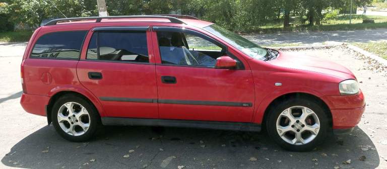 Продам opel astra g универсал 1999 года. Объём двигателя 1.6. По кузову нареканий нет, кузов оцинкован, по лакокрасочному покрытию есть дефекты. Пробег 232000. Пол года назад поменяна помпа, ремень грм, две недели назад поменяны колодки. Стоит новый стартер. Была замена радиатора охлаждения плюс патрубки. Стоит новая летняя резина. Документы переоформлены с днр на рф учёт. Г. Горловка. Остальные вопросы по телефону. Цена 450000. Торг. +79493268273 - фотография - 10