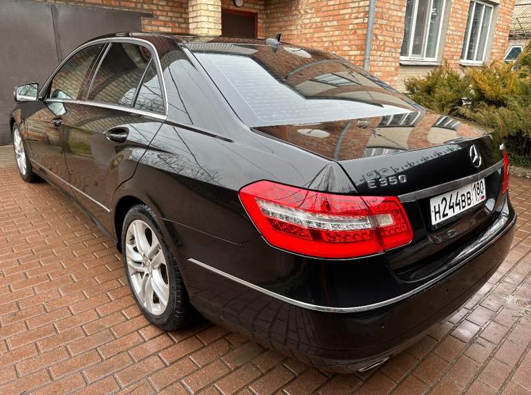 E-class 350 4matic, объём (3.5 бензин)
-2010 Года выпуска-автомобиль в отличном состоянии, без нареканий, самая полная комплектация, машина недавно прошла то, заменены все масла и фильтра, кузов покрыт жидким стеклом.
Пробег 271 тыс. Км.
Цена 1 770 000 руб.
Для получения более подробной информации звоните:+79495994128 - фотография - 3