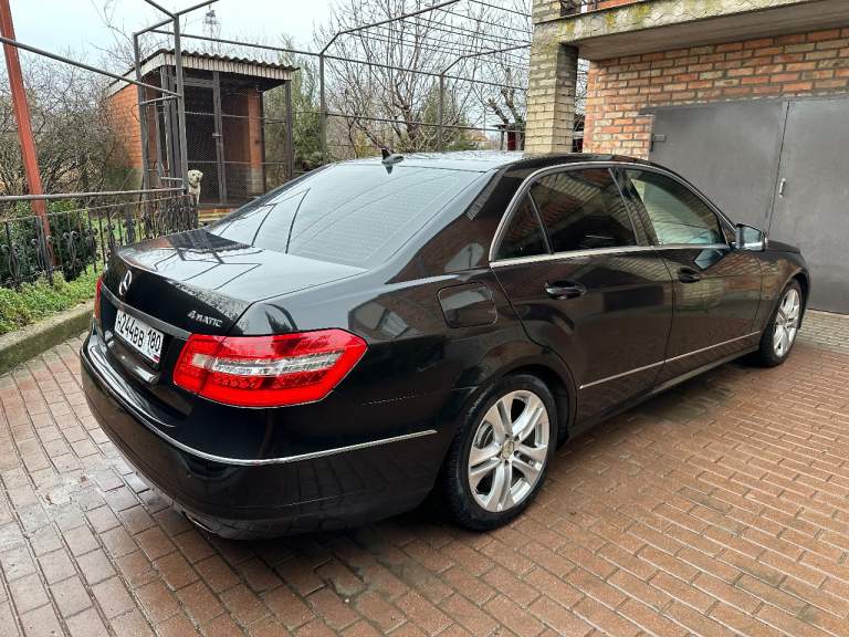 E-class 350 4matic, объём (3.5 бензин)
-2010 Года выпуска-автомобиль в отличном состоянии, без нареканий, самая полная комплектация, машина недавно прошла то, заменены все масла и фильтра, кузов покрыт жидким стеклом.
Пробег 271 тыс. Км.
Цена 1 770 000 руб.
Для получения более подробной информации звоните:+79495994128 - фотография - 2