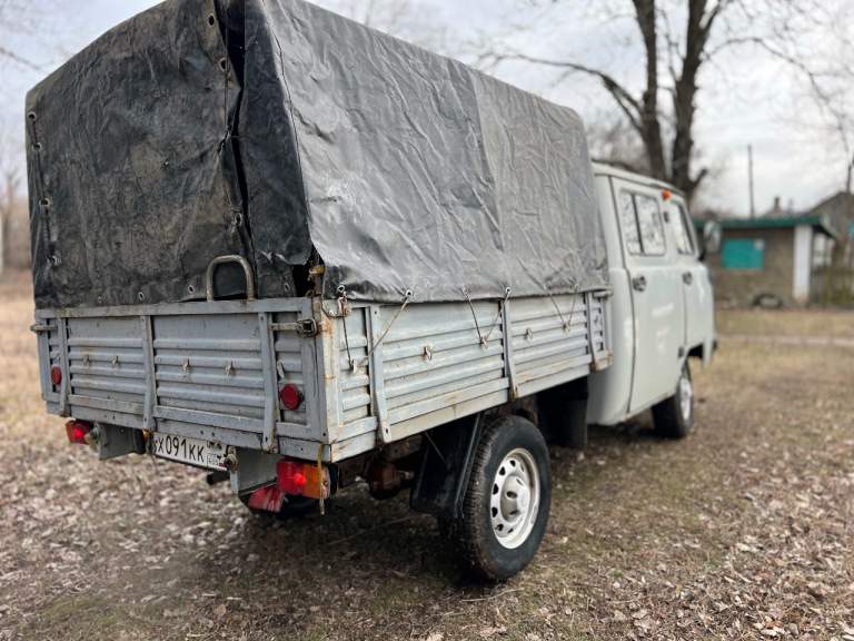 🇷🇺⛔️⛔️⛔️Продам уаз фермер. 4x4⛔️⛔️⛔️инжектор автомобиль в очень хорошем состояние, полный привод работает, масло негде не течет, печка греет, дворники и свет работают, двигатель не дымит не троит едет мягко и плавно. Год:2010 документы в полном порядке все номера рамы кузова и кабины читаются. Резина хорошая зима +79493163191 донецк цена:610т. Рублей - фотография - 4