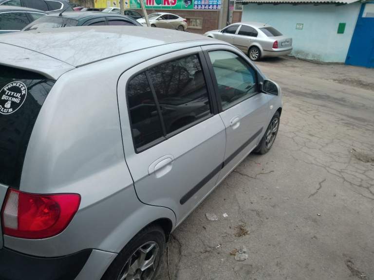 Продам hyundai getz gls 2006
Автомат 1.6
Пробег 183000

Автомат, кондиционер, 4-стеклоподьемника, эл-регуловка зеркал, подогрев заднего стекла
Новые колодки передние и задние
Масло поменял, антифриз новый, ходовая вся сделана
Новая зимнаяя резина
Двигатель работает ровно, масло не ест не дымит
Коробка не пинается
Кузов без рыжиков
Осмотр в донецке
Любое оформление в мрэо

Цена: 670000+ торг
+79494219091 - фотография - 1