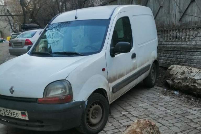 Renault kangoo 1, 2001 год. Объем двигателя - 1,9; дизель. Все поменяно, отремонтировано, нет ржавчины. Машина делалась для себя пробег 230 тысяч. Нужна машина поменьше. Прожада/обмен.
350.000 Тыс. Рублей
+79494150854 - фотография - 1