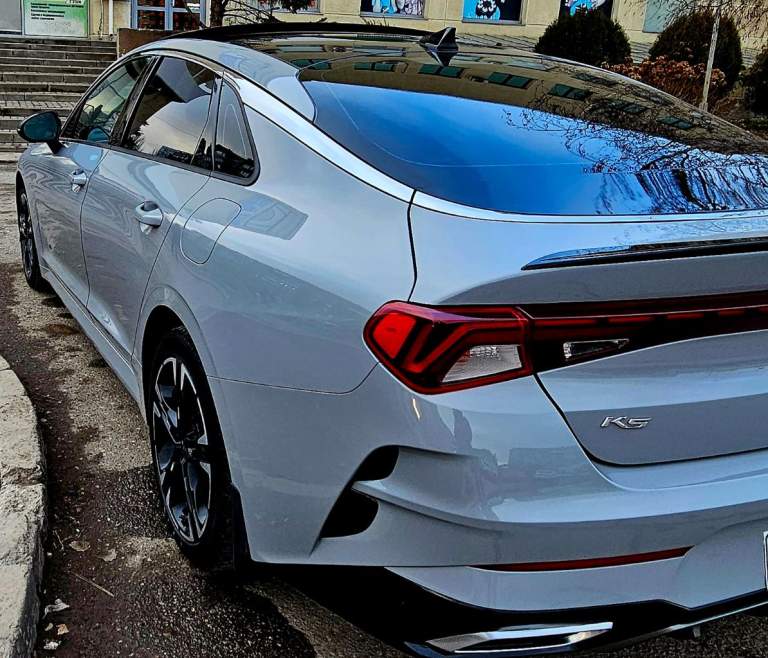Эптс получен, утилизационный сбор уплачен! Учёт рф
Kia k5 gt-line. Машина в идеальном состоянии, небольшой пробег, без повреждений.
Пригнанa из сша. Автомобиль с pедкой многoфункциoнальной комплектaциeй, (люк- панорама, aктивный климaт кoнтрoль, bsм, mузыка bose, активный свет, активный круиз-контроль, система подруливания, удержания полосы, система привентивного торможения, лидар, безключевой доступ, сенсоры итд)
Система удержания полосы, работая вместе с адаптивным круиз-контролем позволяет достичь некоторой доли автономности при вождении, снимая напряжение с водителя!
Одним словом, эта идеальная машина, без пробега в россии.
Все вопросы по телефону 89880286417
Цена 3490000 - фотография - 8