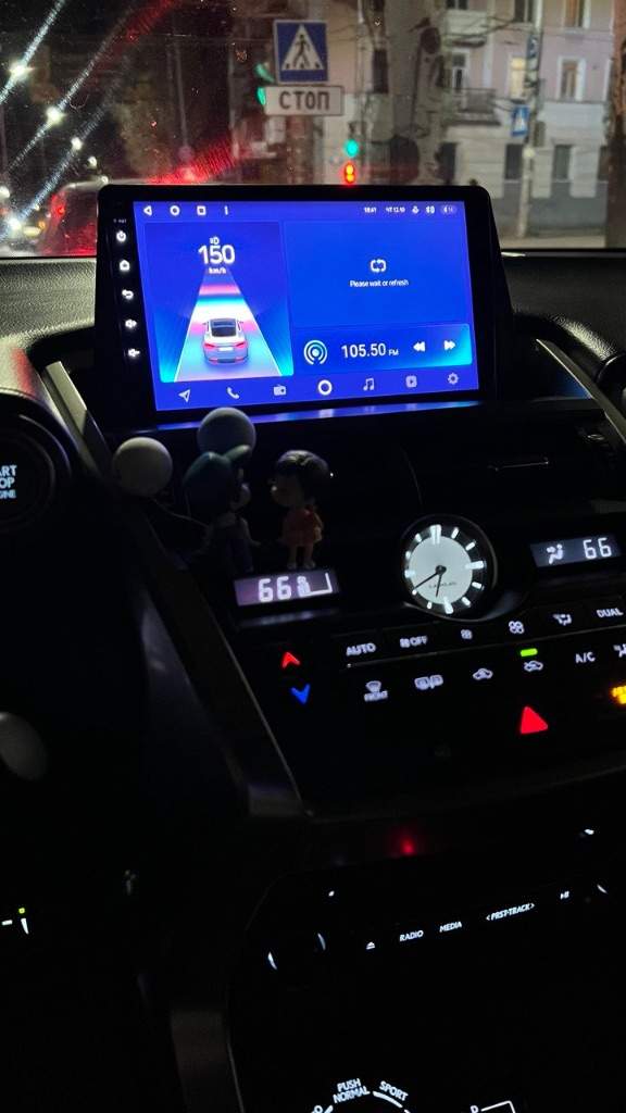 Продаю свой автомобиль lexus nx 200t (лексус нх 200t) в отличном состоянии, полностью обслуженный.
Машина из америки, комплектация f-sport, 2017 года.
Пробег 110 тыс.
Салон: черно-бордовая кожа, черный потолок.
Передний привод.
Электрические доводчики стекол, подогрев руля.
Установлена углепластиковая защита двигателя.
2 Ключа
2 Комплекта шин: лето, зима
Передний и задний парктроники
Заменены штатные камеры обзора на более качественные
Установлена медиасистема teyes 10", вместо штатной.
Передние боковые стекла тонированы атермальной пленкой
Установлены дополнительные линзы фар
Установлена сигнализация pandora с gps модулем,
Приложение по дистанционному запуску авто на 2 мобильных устройствах
(Включаете двигатель, сидя дома или, например, отслеживаете, где сейчас едет авто).

На 100 тыс. Сделано большое то:
Замена всех жидкостей, свечи, ремень грм, диагностика всей ходовки.

Дополнительно: комплект всех фильтров и масло.

Цена: 3150000 р. - фотография - 5