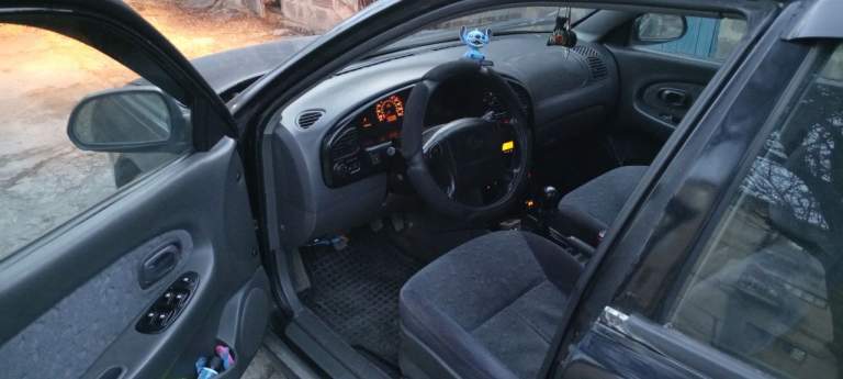 🚗
Продам kia spectra rs, 2006 года, 1.6 л, пробег 267 тысяч, коробка механика работает ровно, двигатель работает нормально, лкп требует внимания, цена 375000, обоснованный торг приветствуется, также на машину имеются пороги, рем вставки арок, лобовое стекло и водительская дверь. Остальные вопросы по телефону +79495283735
Цена: 375000 ₽
📞 🇷🇺 Звоните: +79495283735 - фотография - 8