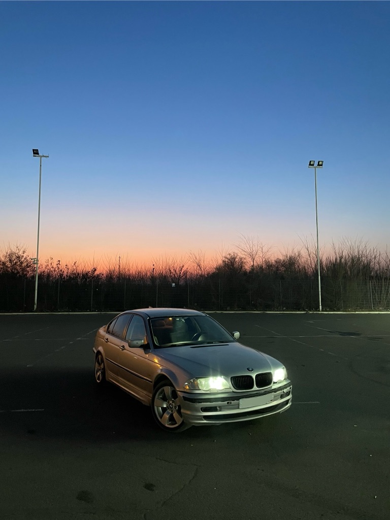Продам bmw 3 e46 1998г. В

Двигатель m43b19, 1.9 бензин, простейший двигатель, простой в обслуживании.

Коробка механика, 5-ти ступенчатая, недавно заменил на новую! Старую отдам с машиной.

По ходовой заменил стойки с пружинами, старые тоже отдам с машиной, еще походят!

По кузову есть не критичные моменты, есть куда приложить руки.
Никакой гнили по днищу нет.

400.000₽ С хорошим торгом

Пишите/звоните, отвечу на все вопросы +79494723633 - фотография - 6