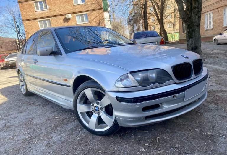 Продам bmw 3 e46 1998г. В

Двигатель m43b19, 1.9 бензин, простейший двигатель, простой в обслуживании.

Коробка механика, 5-ти ступенчатая, недавно заменил на новую! Старую отдам с машиной.

По ходовой заменил стойки с пружинами, старые тоже отдам с машиной, еще походят!

По кузову есть не критичные моменты, есть куда приложить руки.
Никакой гнили по днищу нет.

400.000₽ С хорошим торгом

Пишите/звоните, отвечу на все вопросы +79494723633 - фотография - 1