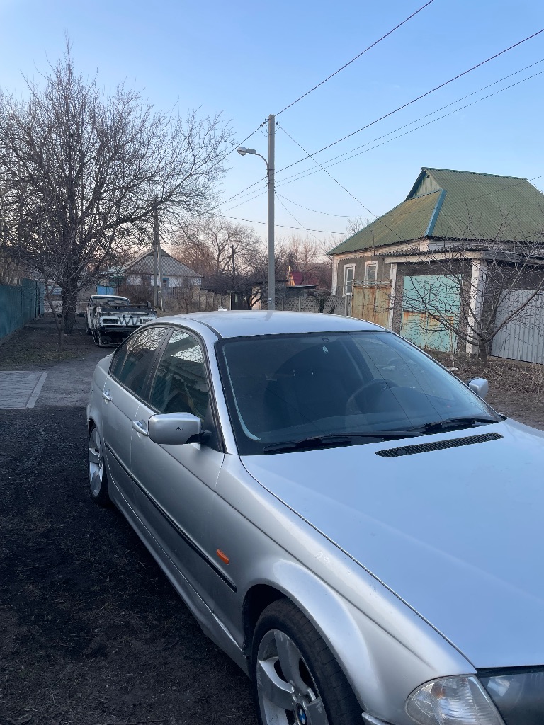 Продам bmw 3 e46 1998г. В

Двигатель m43b19, 1.9 бензин, простейший двигатель, простой в обслуживании.

Коробка механика, 5-ти ступенчатая, недавно заменил на новую! Старую отдам с машиной.

По ходовой заменил стойки с пружинами, старые тоже отдам с машиной, еще походят!

По кузову есть не критичные моменты, есть куда приложить руки.
Никакой гнили по днищу нет.

400.000₽ С хорошим торгом

Пишите/звоните, отвечу на все вопросы +79494723633 - фотография - 5