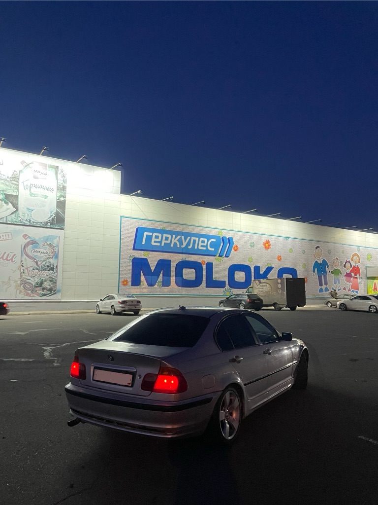 Продам bmw 3 e46 1998г. В

Двигатель m43b19, 1.9 бензин, простейший двигатель, простой в обслуживании.

Коробка механика, 5-ти ступенчатая, недавно заменил на новую! Старую отдам с машиной.

По ходовой заменил стойки с пружинами, старые тоже отдам с машиной, еще походят!

По кузову есть не критичные моменты, есть куда приложить руки.
Никакой гнили по днищу нет.

400.000₽ С хорошим торгом

Пишите/звоните, отвечу на все вопросы +79494723633 - фотография - 8