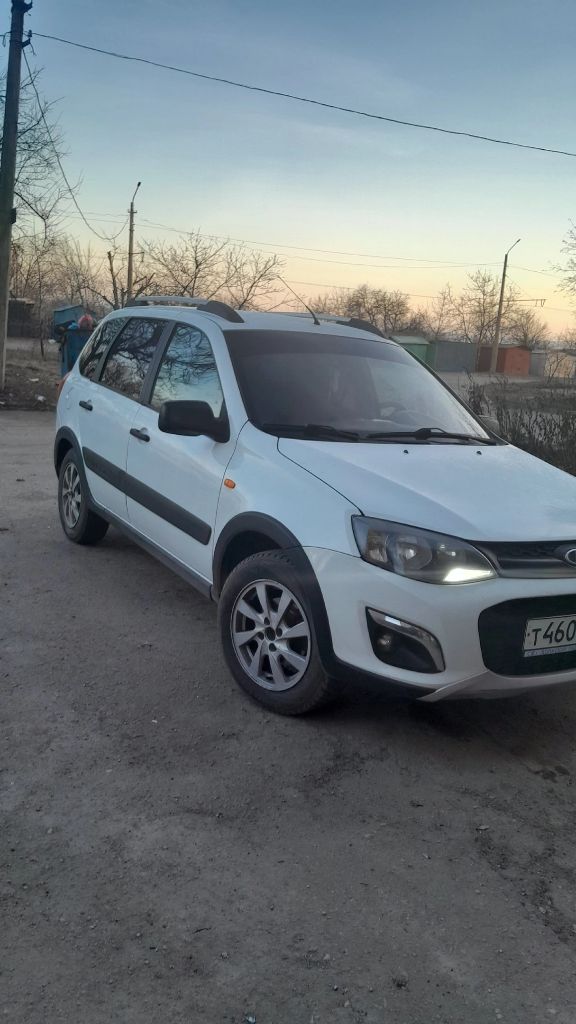 Продам авто калина кросс двиг.1.6 восми клапонный 2015г. Пробег160000т. Км. Климаткантроль подогрев сидений абс подушки безапасности стеклоподйомники титановые диски бортовой кампьютер цена 800000р. Тел +7949-506-27-22 - фотография - 2