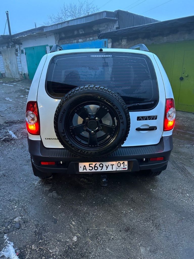 Продам chevrolet niva 2014 г. В гбо!
Пробег 91 тыс, км!
Г. Макеевка
Автомобиль в идеальном состоянии!
Установлено гбо и узаконено!
Кондиционер!
Без единого рыжика и намека!
Весь в заводском окрасе!
Масла поменяны!
Ходовая на отлично!
Мосты коробка роздатка без проблем!
Новая резина kama flame!
Музыка играет хорошо!
Цена 850 тыс! Торг с реальным покупателем! - фотография - 2