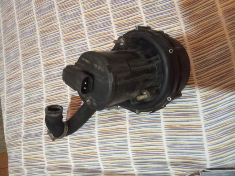 Продаю запчасти:-нагнетатель воздуха бмв е46 б/у 2000р. ,задняя правая фара на reno traffic/opel vivaro новая 4000р. ,патрубок интеркуллера на man б/у 2000р. ,коленвал с вкладышамиопель кадетт б/у 3500р. Тел. +79493134655 - фотография - 6