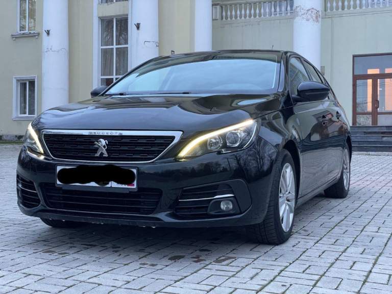 Родам peugeot 308 ll поколения рестайл 2018г. В. Французской сборки с пробегом 130т. Км, машина в идеальном состоянии, очень популярный в европе универсал с надёжным дизельным мотором 1,5 hdi (130 л. С) и неубиваемой японской 8 ступенчатой акпп aisin. Кузов оцинкованный, мотор, коробка и ходовая в идеале. Отличная комплектация: климат, круиз, датчик света, дождя, сенсорная мультимедиа с поддержкой android auto и apple carplay, полный электропакет, мультируль, автоматическое складывание зеркал, электронный ручник, и многое другое. Два ключа. Машина на хорошей зимней резине. Расход в городе 5 л. В дтп не была, стекла, оптика все родное, юридически чиста и готова к переоформлению, едем сразу с вами оформляем. Звоните в любое время.
Цена 1.640 (торг будет договоримся по цене) обмен рассмотрю, днр ☎телефон для связи феникс: +79493412951 билайн: +79064282642
Так же возможна доставка 🚚 - фотография - 6