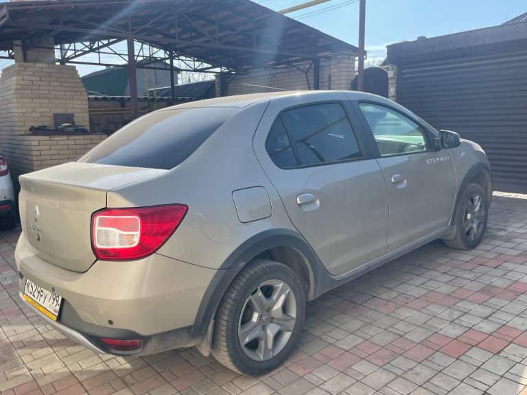 Renault(рено) logan(логан) stepway(степвей) продам 1 500 000₽, куплен в октябре 2020, в салоне в москве, ждал два месяца, пока соберут то, что заказал, самая полная комплектация: климат, круиз, элктрозеркала, электроподъемники, подогрев сидений, подогрев лобового стекла и зеркал, подогрев заднего стекла, подушки безопасности передние и боковые, анти букс, антизанос, часть капота и фары под бронепленкой, регулировка зеркал джойстиком, блокировка задних электроподьемников, шумо и теплоизоляция, 113 лс, расход 8 л по городу. Состояние- садись и едь. На 70 т регулировал клапана. Машина в идеале, лкп завод, два комплекта резины. Аудиосистема с карплей и эплпей, на магнитоле можно выставить время прогрева авто. Можно с ключа запустить прогрев удалённо в прямой видимости.
+79491930012 - фотография - 11