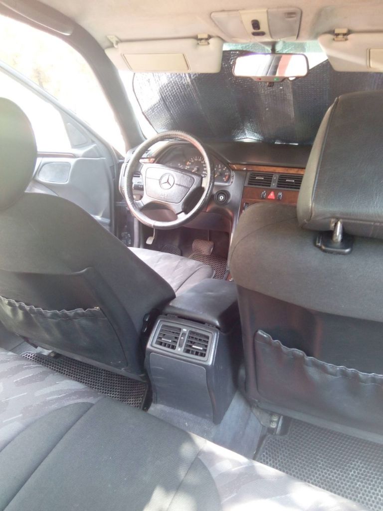 Донецк (ленинский, центр)
Автомобиль: mercedes-benz w210 е300d
Год: 1997
Пробег: 300 т. Км
Объем: 3 л.
Цена: 400 т. Р.
Только с переоформлением - фотография - 2