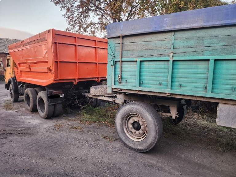 Продам камаз 55111 1990г + бортовой прицеп
Полностью обслужен, вложений не требует.
Редуктора после капремонта.13тонник
Донецкая область
800 000 Руб
+79493648708(Whatsapp, telegram)
+79185594339 - фотография - 3