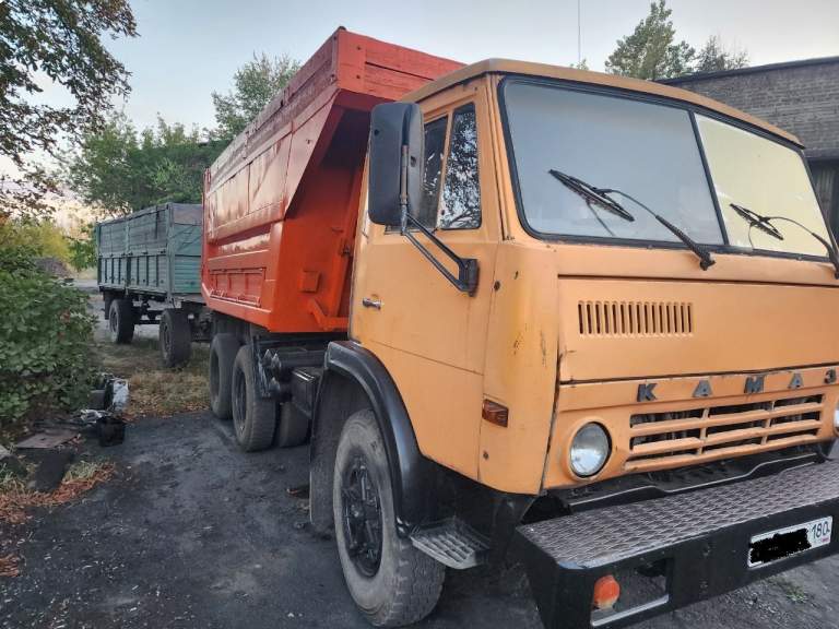 Продам камаз 55111 1990г + бортовой прицеп
Полностью обслужен, вложений не требует.
Редуктора после капремонта.13тонник
Донецкая область
800 000 Руб
+79493648708(Whatsapp, telegram)
+79185594339 - фотография - 1