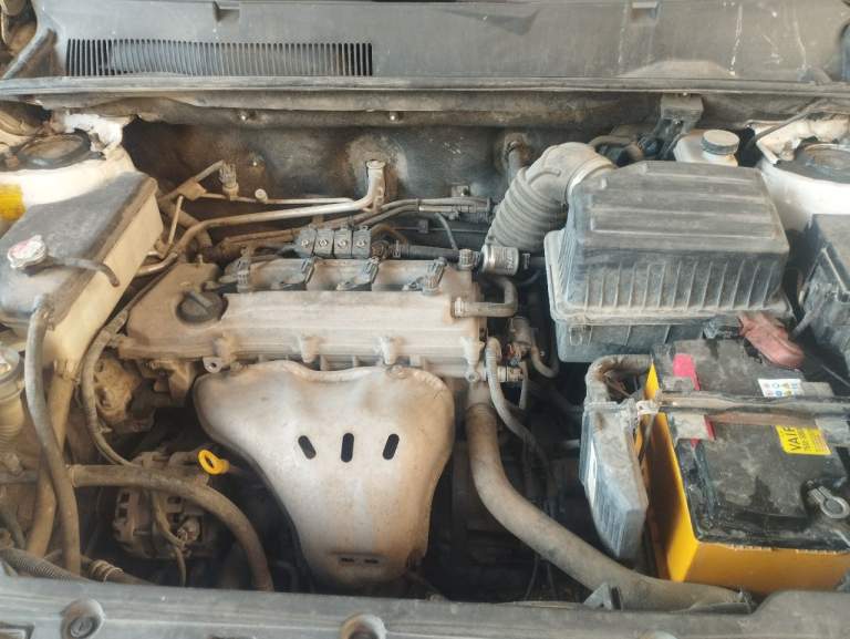 Продам авто, geely emgrand x7 2.0, пробег 107665, мкп, состояние хорошее, один хозяин с салона, газ- бензин, пробег родной, передувалась вкруг, без дтп, причина продажи - третья в семье, стоит без дела, продажа с переоформлением, просьба звонить с 8 до 18, 800тыс, +79493371986 - фотография - 12