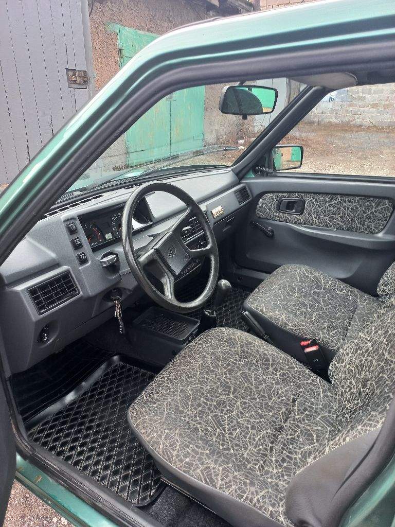 Продам авто славута-1,3 l, 2009год, пробег 45000км, инжектор, зимой не эксплуатировалась, 200000рублей. Тел.79494241136 - фотография - 3