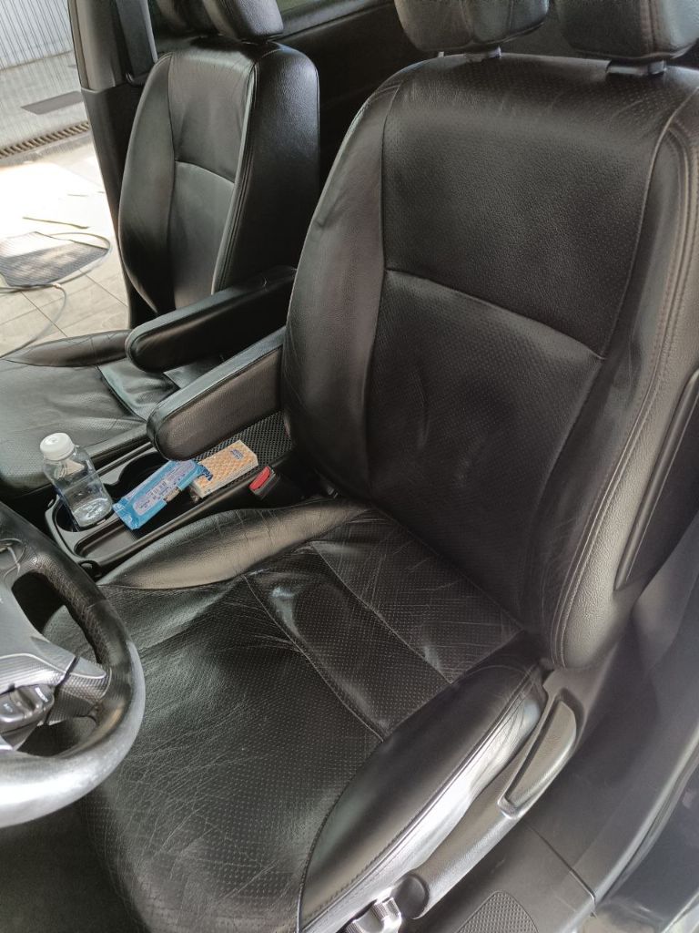 Продам хонда срв2 2006г.2л, автомат, пробег 277тыс. 4×4.владею с 2013года. Комплектация полная (кожаный салон, мультируль, подогрев передних сидений и зеркал, климат контроль однозоный, свет ксенон, шумоизоляция салона и багажника, мультимедиа андроид 2/32 с навигацией, сигнализация с автозапуском) корпус без проблем, ходовая в порядке. Стоимость 1250000₽. Тел:+79494192805 - фотография - 9