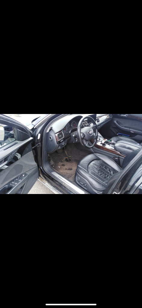 Audi a8 2012. Обмен с доплатой в обе стороны, все вопросы по телефону 79495625341 цена 1,7 - фотография - 1