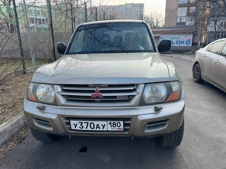 Продам паджеро 2001г. Мотор v6 3.5л
По машине за последние полгода было сделано:
Установлена сигнализация
Ремонт стартера.
Замена двух радиаторов- кондиционера и печки.
Замена комплекта сцепления.
Замена вискомуфты.

Замена передней ступицы
Новые свечи, помпа, термостат, ремень грм.
Зимняя шипованная резина с пробегом 1000км, есть комплект лета с износом около 50 процентов. Я хозяин!продажа через мрэо. Авто находится в донецке. 850000₽
Торг у капота. - фотография - 3