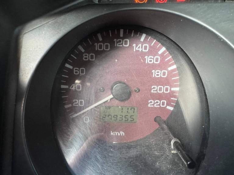 Продам паджеро 2001г. Мотор v6 3.5л
По машине за последние полгода было сделано:
Установлена сигнализация
Ремонт стартера.
Замена двух радиаторов- кондиционера и печки.
Замена комплекта сцепления.
Замена вискомуфты.

Замена передней ступицы
Новые свечи, помпа, термостат, ремень грм.
Зимняя шипованная резина с пробегом 1000км, есть комплект лета с износом около 50 процентов. Я хозяин!продажа через мрэо. Авто находится в донецке. 850000₽
Торг у капота. - фотография - 8