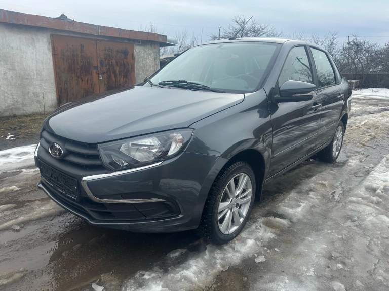 В наличии новая lada granta 24 г. В comfort +, в кузове седан, темно серый "борнео"
Богатая комплектация: кондиционер, подогрев сидений, электро усилитель, авs,
Стеклоподъёмники, электро зеркала, штатная магнитола,
Шумоизоляция, защита двигателя.
Литые диски r15.
Будете первым владельцем.
Цена 1 м 170т.
Осмотр г. Петровское / красный луч.
Дополнительная информация по телефону
+ 7 959 266 92 40 ( Телеграмм ) - фотография - 2
