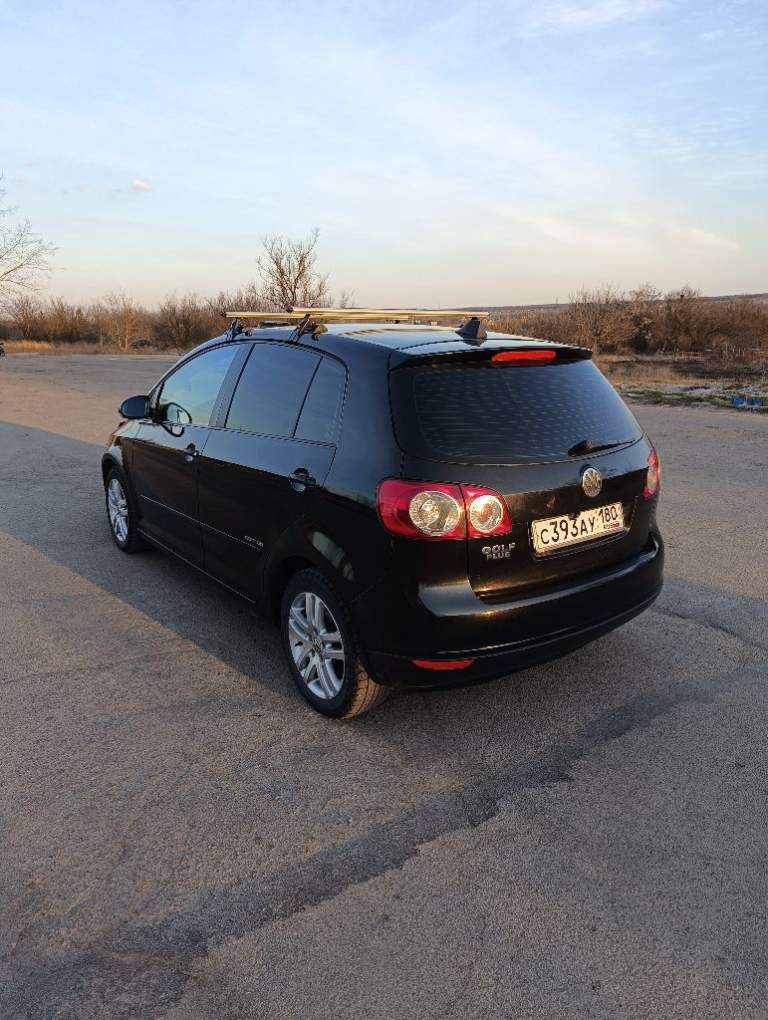 Продам vw golf plus 1.4 бензин, авто в очень хорошем состоянии, 2008 год выпуска, пробег 167900. Хорошая комплектация, двухзонный климат контроль, автозапуск, подогрев сидений и зеркал, круиз контроль, датчик дождя и света, авторегистратор. Новая зимняя и летняя резина. Цена 750000 тыс,
Тел: +79494710569 - фотография - 20