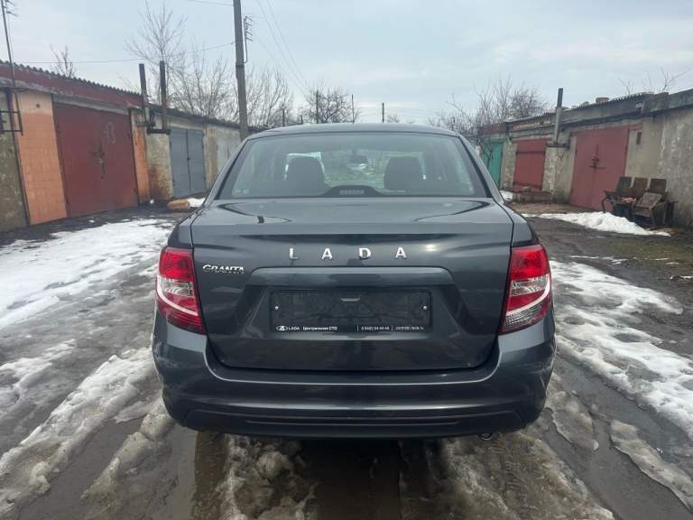 В наличии новая lada granta 24 г. В comfort +, в кузове седан, темно серый "борнео"
Богатая комплектация: кондиционер, подогрев сидений, электро усилитель, авs,
Стеклоподъёмники, электро зеркала, штатная магнитола,
Шумоизоляция, защита двигателя.
Литые диски r15.
Будете первым владельцем.
Цена 1 м 170т.
Осмотр г. Петровское / красный луч.
Дополнительная информация по телефону
📲☎ + 7 959 266 92 40 - фотография - 5