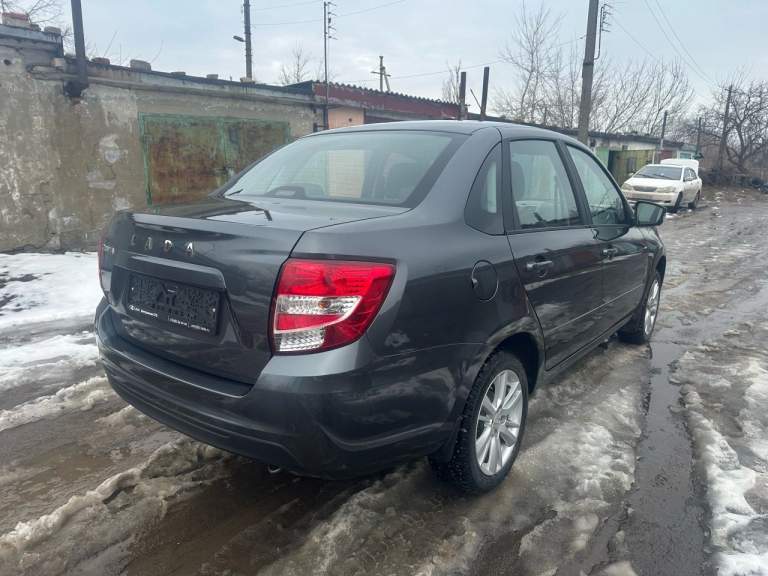 В наличии новая lada granta 24 г. В comfort +, в кузове седан, темно серый "борнео"
Богатая комплектация: кондиционер, подогрев сидений, электро усилитель, авs,
Стеклоподъёмники, электро зеркала, штатная магнитола,
Шумоизоляция, защита двигателя.
Литые диски r15.
Будете первым владельцем.
Цена 1 м 170т.
Осмотр г. Петровское / красный луч.
Дополнительная информация по телефону
📲☎ + 7 959 266 92 40 - фотография - 6