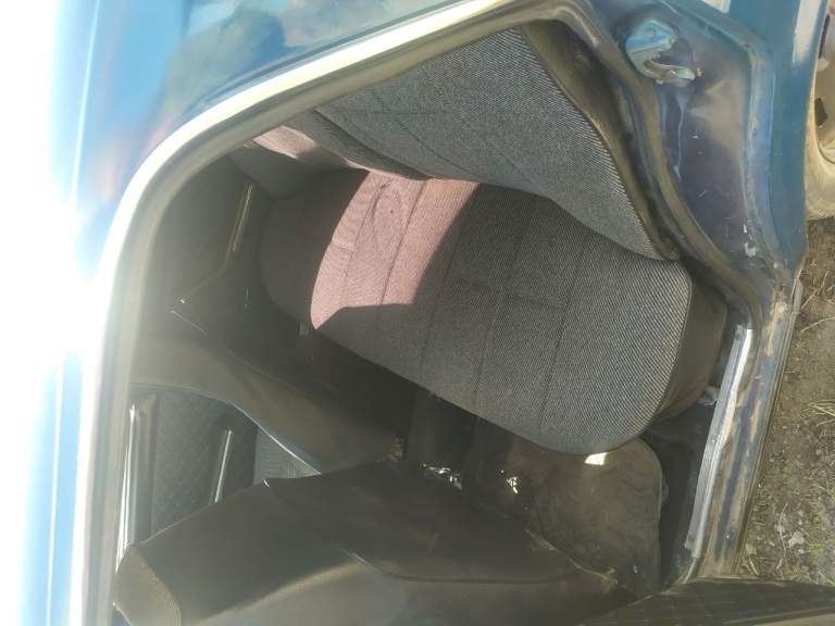 Продам автомобиль. Авто находится в пригороде донецка. Все вопросы в телеграмм, тел для телеграмм 89147350527 после 18.00ч - фотография - 1