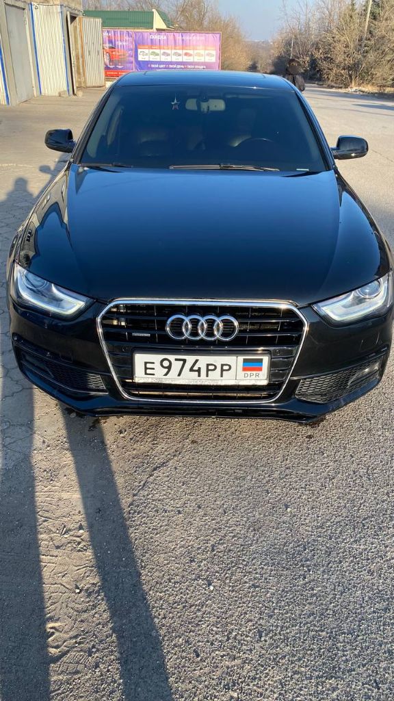 Продам audi a4 s-line 2011, 2.0 tfsi quattro. Авто обслужено
Коробка: автомат( не робот), не пинает, переключение плавное
Ходовая: без стуков, обслужена.
Мотор: без посторонних звуков, масло+фильтра заменены.
Кузов: есть царапинки и сколы, ничего не красилось, родной окрас.
Салон: кожа, ухоженный, состояние хорошое.
Комплектация: s-line, диски oz r17 резина зимняя, тормоза вентилируемые, лед фары и т. Д
Я хозяин, владею 4 года, езжу каждый день.
Проверки на вашем сто.
Пробег:215.000 т. Км
Цена: 1 400.000 руб. Торг есть у капота.
Звонить: +7 (949) 457-30-70,до 21:00 ч виталий, г. Макеевка - фотография - 1