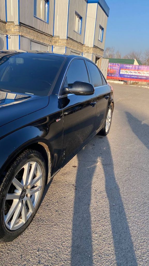 Продам audi a4 s-line 2011, 2.0 tfsi quattro. Авто обслужено
Коробка: автомат( не робот), не пинает, переключение плавное
Ходовая: без стуков, обслужена.
Мотор: без посторонних звуков, масло+фильтра заменены.
Кузов: есть царапинки и сколы, ничего не красилось, родной окрас.
Салон: кожа, ухоженный, состояние хорошое.
Комплектация: s-line, диски oz r17 резина зимняя, тормоза вентилируемые, лед фары и т. Д
Я хозяин, владею 4 года, езжу каждый день.
Проверки на вашем сто.
Пробег:215.000 т. Км
Цена: 1 400.000 руб. Торг есть у капота.
Звонить: +7 (949) 457-30-70,до 21:00 ч виталий, г. Макеевка - фотография - 3