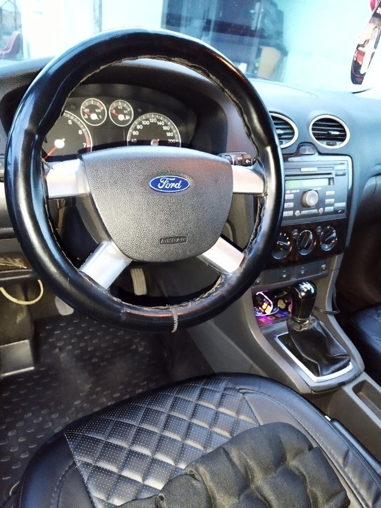 Продается ford focus 2, 2006год 1,8 мт(125л. С). Пробег 208т, по состоянию очень похож на родной. Ездит девушка, она же собственник, продает и показывает она же. Хорошая комплектация с подогревом передних сидений, лобового, заднего стекла, боковых зеркал, 4 стеклоподъёмника, кондиционер, на литых дисках. Есть недочёты по задним аркам и порогам, вздутия и рыжики, ещё не критично но внимания требует. Салон ухоженый, общее состояние авто на 4.
Находится в городе харцызск.
Цена 540т. Р.
Тел +79494303139 татьяна - фотография - 5