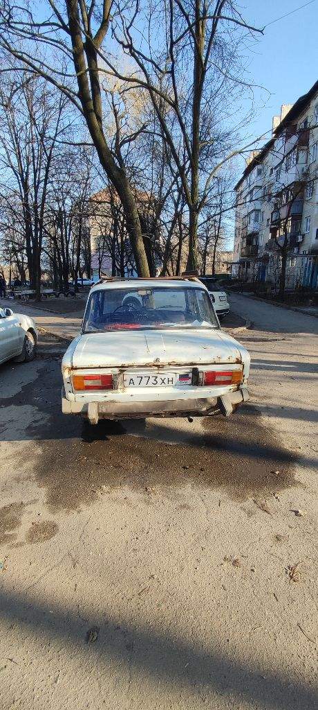 Продам ваз 2106 1989 г. Стоит гбо. Двигатель 1.6. Полностью обслужена, тормозные колодки в круг, тормозные диски передние, рулевой редуктор, рулевая трапеция, наконечники, шаровые, реактивные тяги, радиатор, цепь, шестерни, аккумулятор, резина, главный сцепления, газовый редуктор, все новое, все настроено и работает без нареканий, днище целое, внешне есть ньюансы, не занимался, проверка на любом вашем сто. Машина на уверенном ходу, сел и поехал. Цена 70000 без торга т к в ремонт и все остальное потратил больше 80000.
+79496081809 - фотография - 4